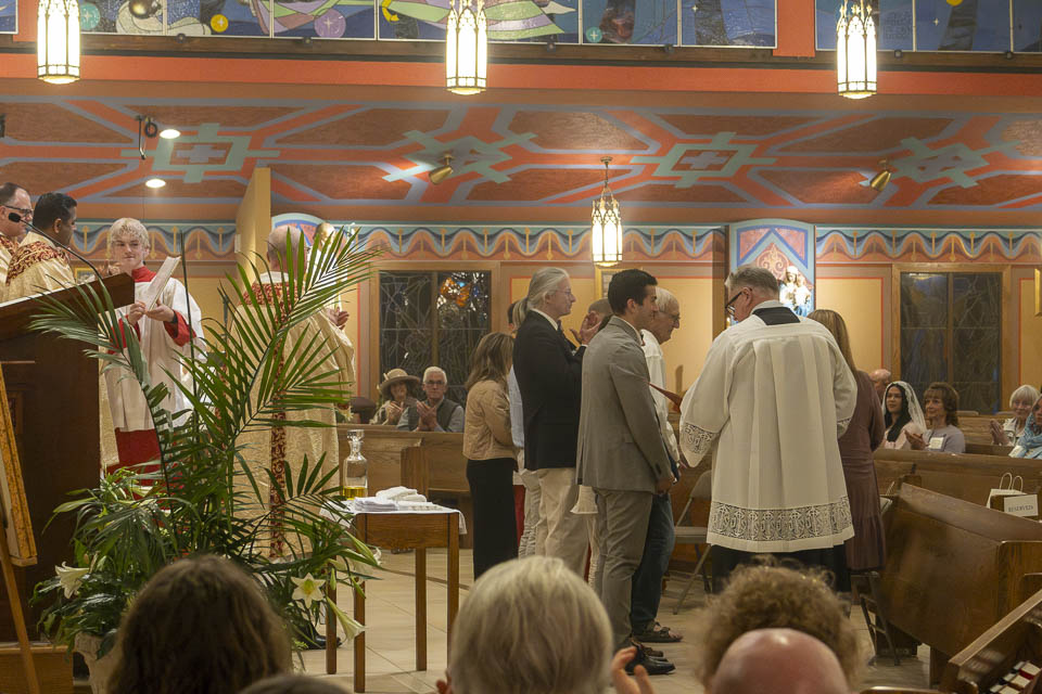 2026-StMary-EasterVigil (93 of 215).jpg